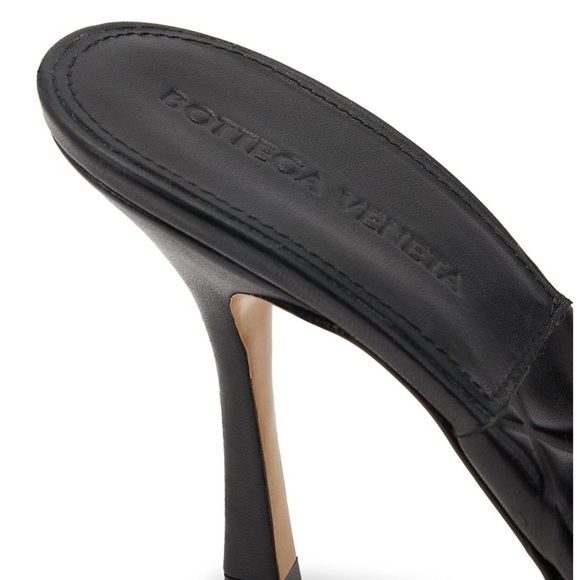 Bottega Veneta Black Lido Leather Mules- Size 37/7- New in Box - Picture 8 of 15